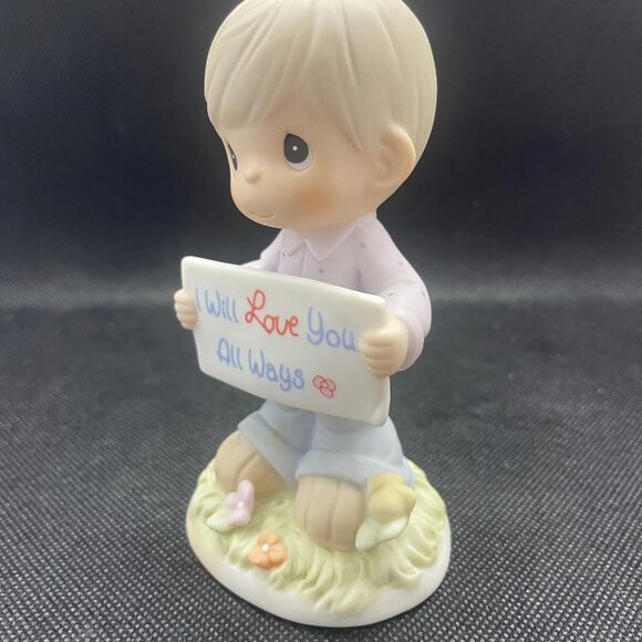Precious Moments “I Will Love You All Ways” (Item #679704, 1999) - Picture 4 of 9